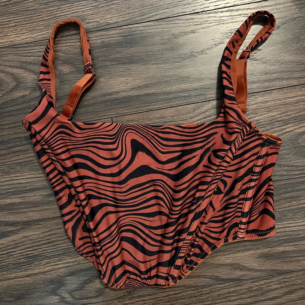 URBAN OUTFITTERS CORSET TOP